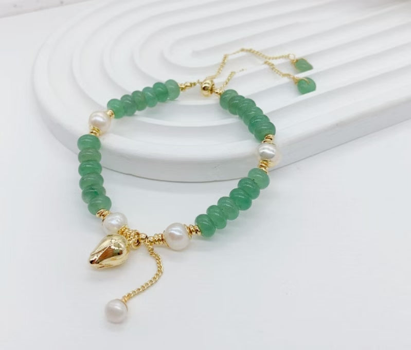 Green Aventurine and Pearl Adjustable Bracelet